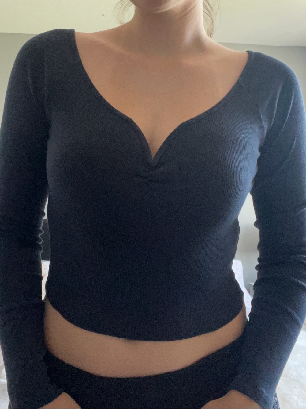 Abercrombie & Fitch Navy Ribbed V-Neck Long Sleeve Top